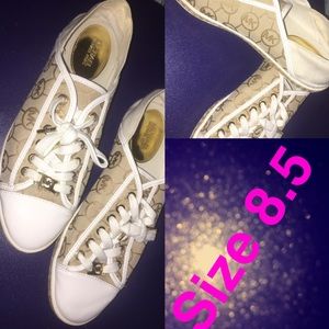Size 8.5 Michael Kors shoes